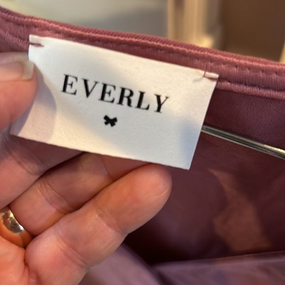 Everly Long Sleeve Faux Wrap Dusty Rose Blouse Size Medium - Picture 2 of 6